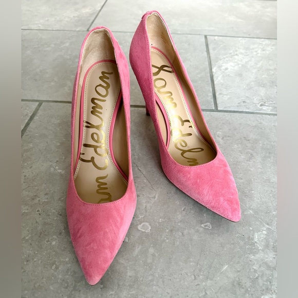 Sam Edelman Shoes - 🎉 HOST PICK! 🎉 [NEW UNWORN] SAM EDELMAN Hazel heels, Light Coral Suede 8M